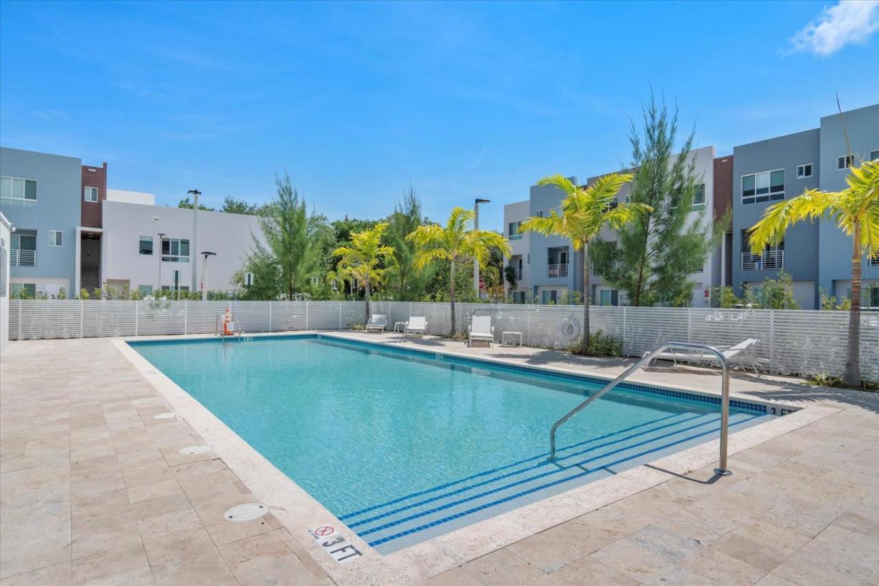 Appartement Lofts Of Aventura à Miami Extérieur photo
